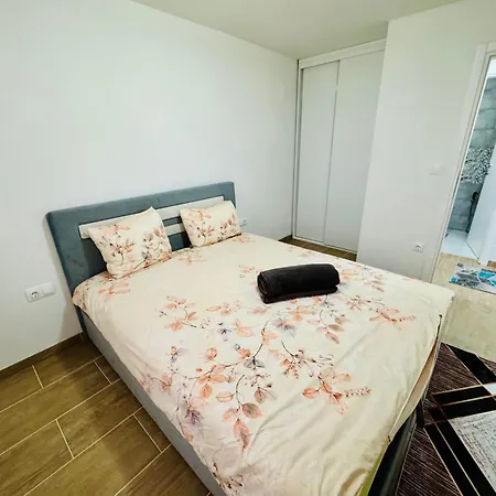 Hadzin Apartamento